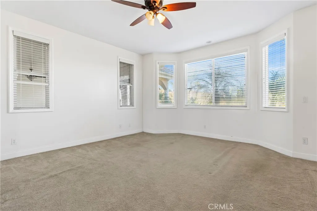 35751 Avenida La Cresta, Murrieta, California 92562 home-pic-29